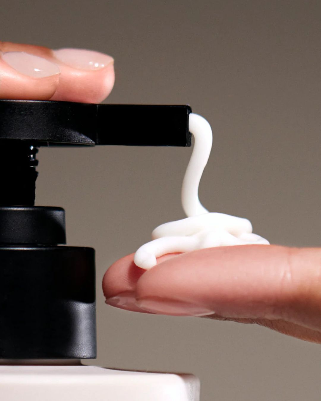 Silk Talk Anti-Shading Dark Hair Conditioner